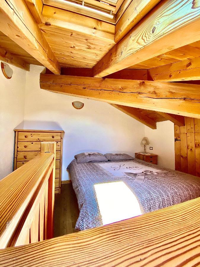 Attico Panoramico Con Soppalco Lejlighed Gignod Eksteriør billede